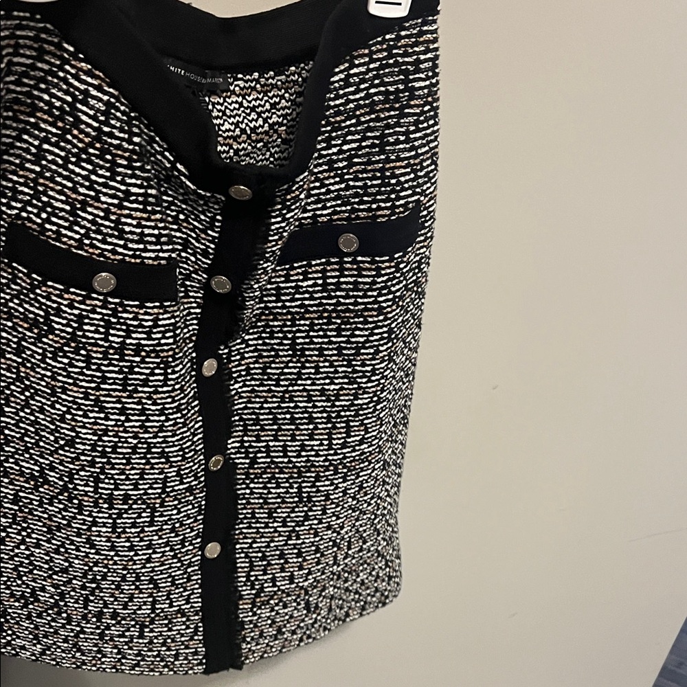 White House Black Market Black and White Pencil Skirt
